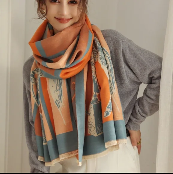 ⭐HP⭐Elegant Cashmere Shawl - Picture 5 of 8